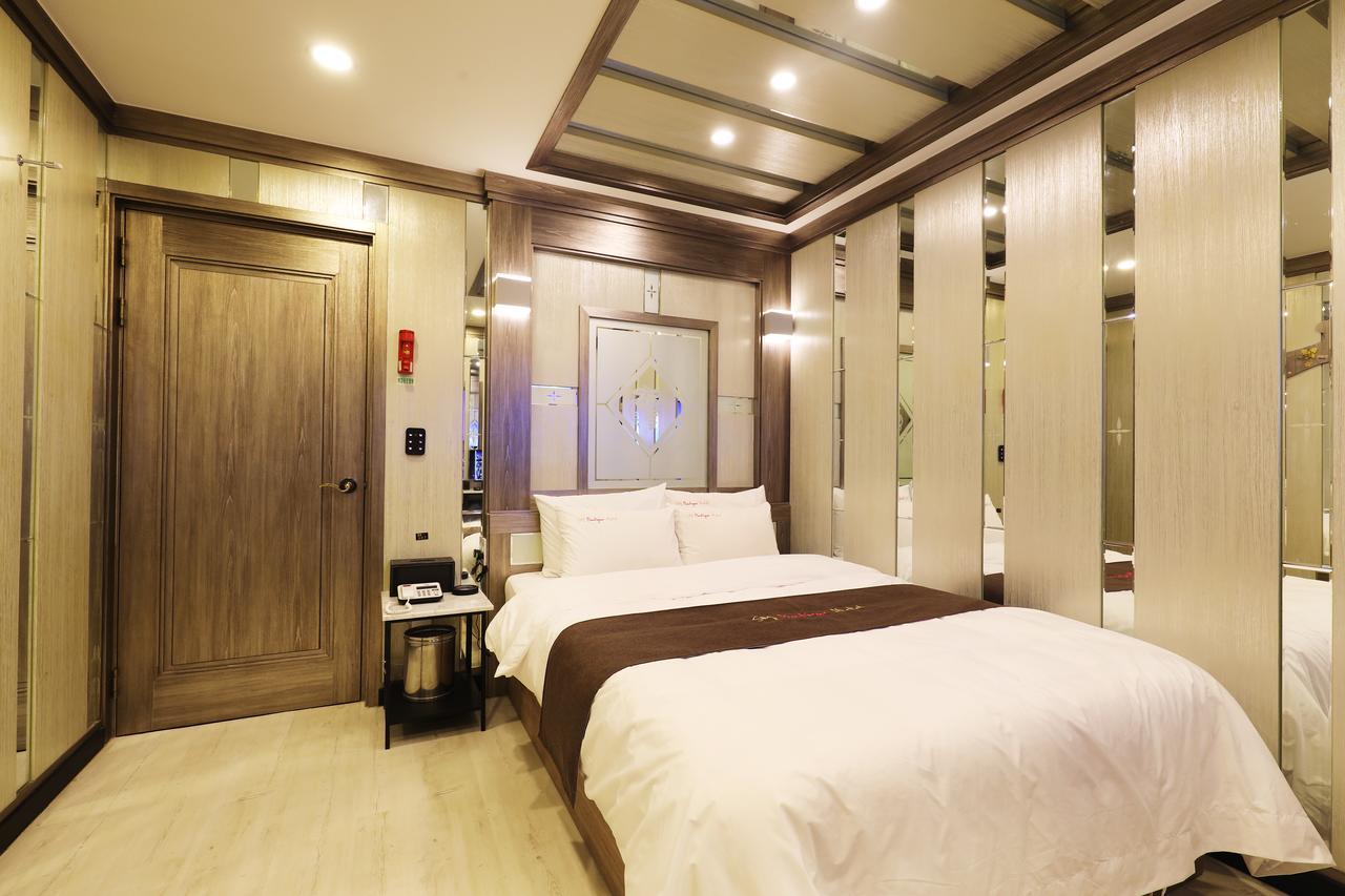 Sm Boutique Hotel Seoul Exterior photo