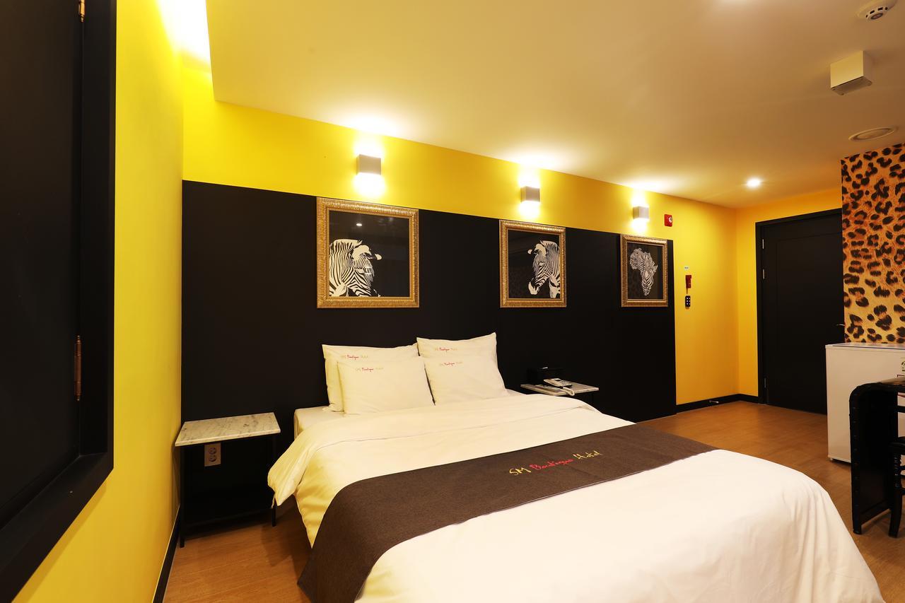 Sm Boutique Hotel Seoul Exterior photo